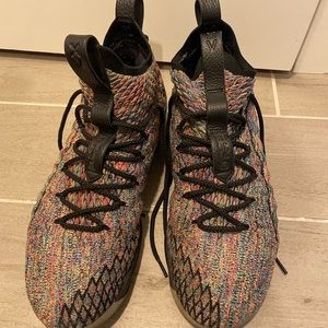 Nike Lebron 15 Multicolor Pull on size 11.5